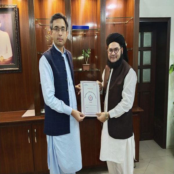 ڈی پی او قصور طارق عزیز سندھو اور معروف مذہبی سکالر علامہ ناصر مدنی کیساتھ میٹنگ کا انعقاد  