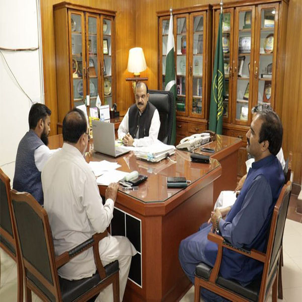 ڈپٹی کمشنر کے زیر صدارت زیادہ کپاس اگاؤ مہم کے حوالے سے اجلاس  