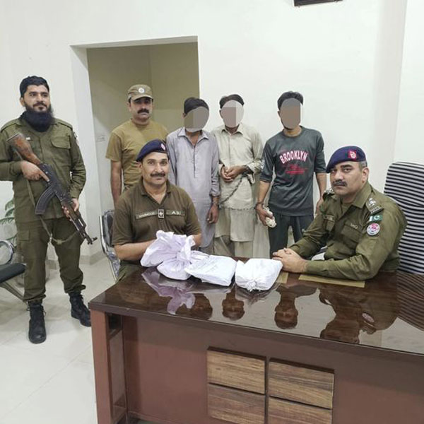 تین منشیات فروش گرفتار 