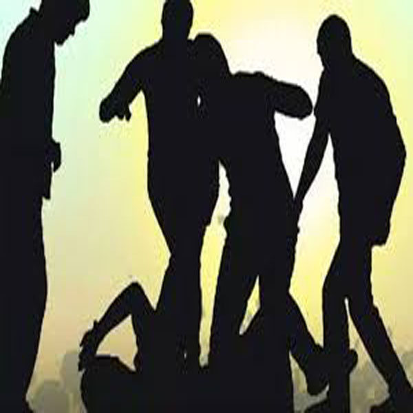 مسلح افراد کا ایس ڈی او واپڈا پر تشدد ، کپڑے پھار  دئیے   