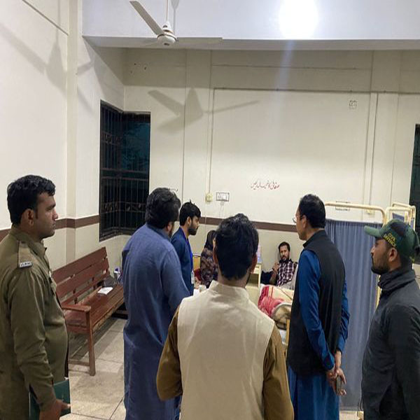 اسسٹنٹ کمشنر پتوکی کا ٹرامہ سنٹر ہسپتال پھولنگر کا دورہ  