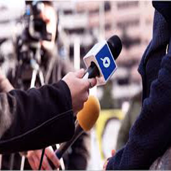 شوٹر گینگ متحرک ، صحافی کے گھر حملہ 