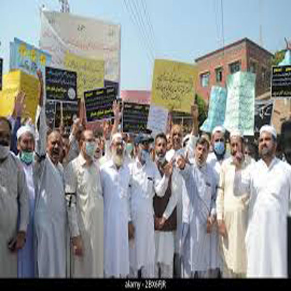 سوئی گیس کی لوڈ شیڈنگ کے خلاف شہریوں کا احتجاج  