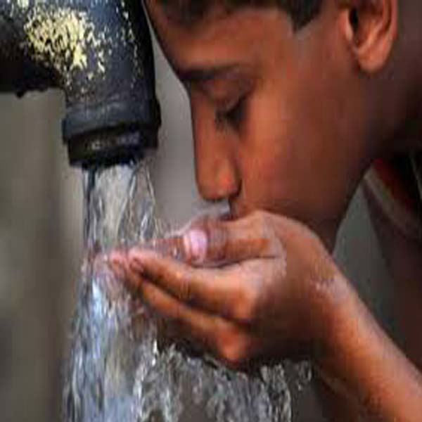 پتوکی میں لوگ میٹھے  پانی کو پینے کے لیے ترس گئے ، انتظامیہ خاموش  