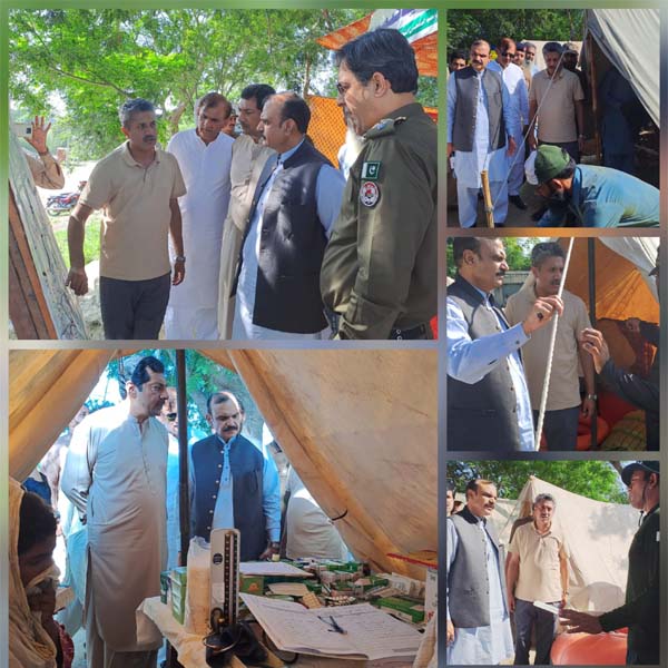  ڈپٹی کمشنر محمدارشد بھٹی کا ڈی پی او طارق عزیز سندھو کے ہمراہ تلوار پوسٹ پر قائم فلڈ ریلیف کیمپس کا دورہ  کیا 