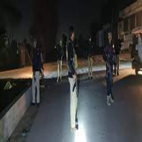 الہ آباد میں پولیس کی سنیپ چیکنگ 