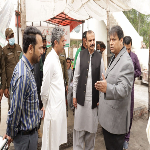 نگران صوبائی وزیر اطلاعات عامر میر کا قصور کا اچانک دورہ 