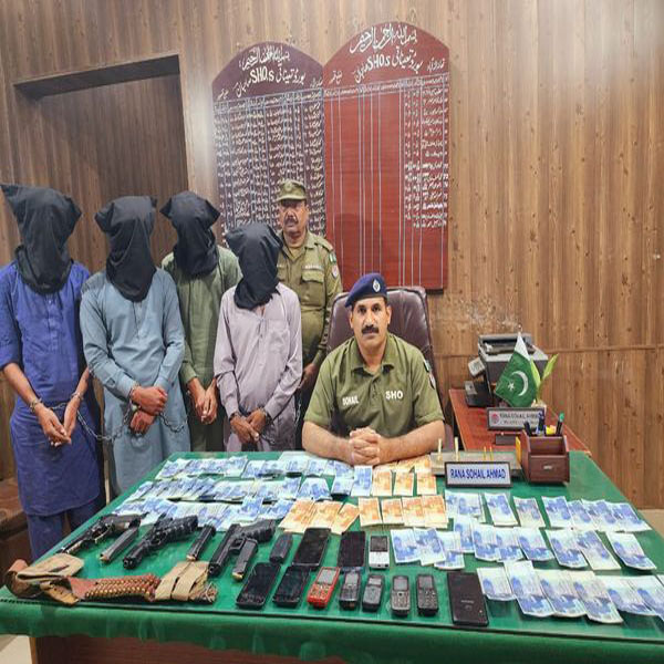 تھانہ الہ آباد پولیس کی کاروائی ڈکیت گینگ کے چار ملزم گرفتار  