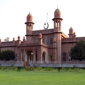 زرعی یونیورسٹی فیصل آباد میں بم کی افواہ پر سکیورٹی اہلکاروں کی دوڑیں لگ گئیں