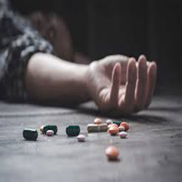 گھریلو جھگڑے ، خاتون سمیت ایک افراد کی خودکشی 