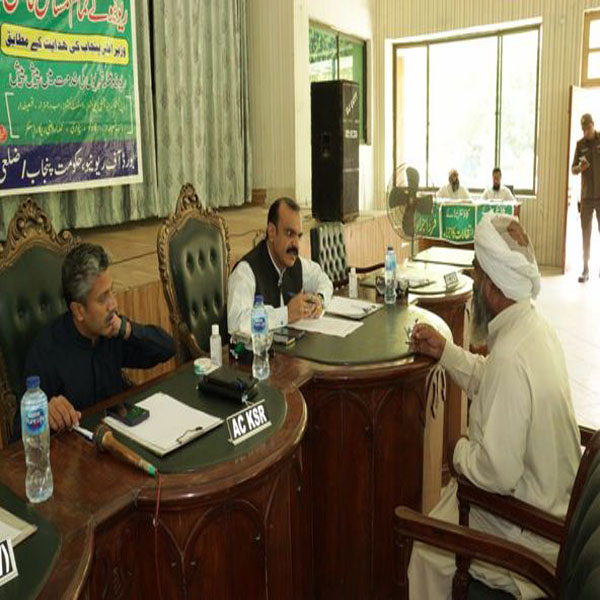 ریونیوعوامی مسائل کے حل کے لیے کھلی کچہری کا انعقاد  