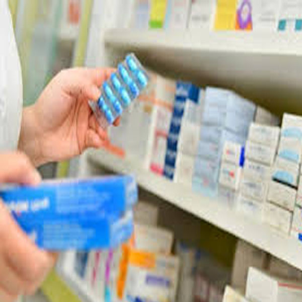 ڈرگ کنٹرولر کی بغیر لائسنس میڈیکل سٹوروں کیخلاف کاروائیاں  