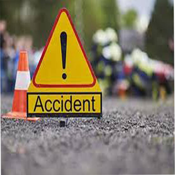 بس کی ٹکر سے پٹرولنگ پولیس کا کانسٹیبل زخمی ہو گیا  