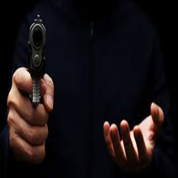 ڈکیتی مزاحمت پر رکشہ ڈرائیور زخمی  