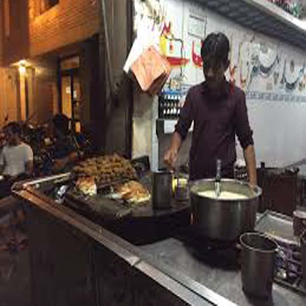 ناقص فاسٹ فوڈ کے اڈے شہریوں کو بیمار کرنے لگے  