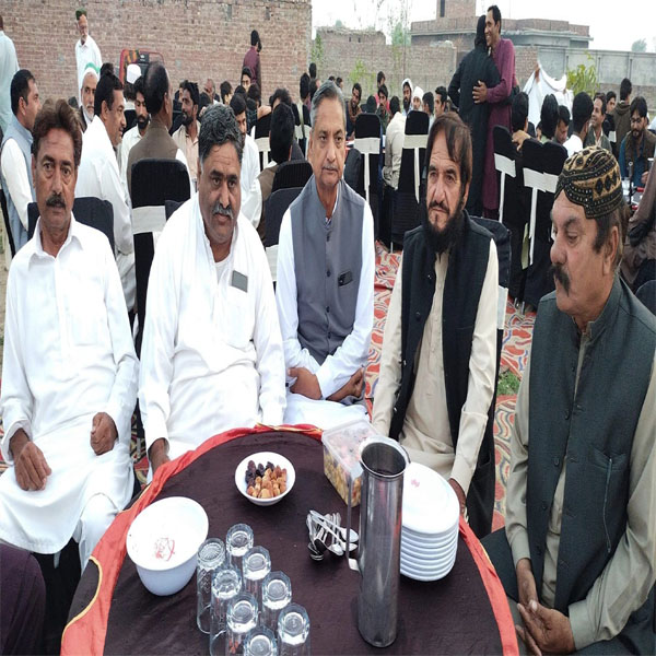 معروف کاشتکار سیاسی و سماجی رہنما طاہر حسین نے حلقہ احباب کے اعزاز میں افطار ڈنر کا اہتمام کیا  
