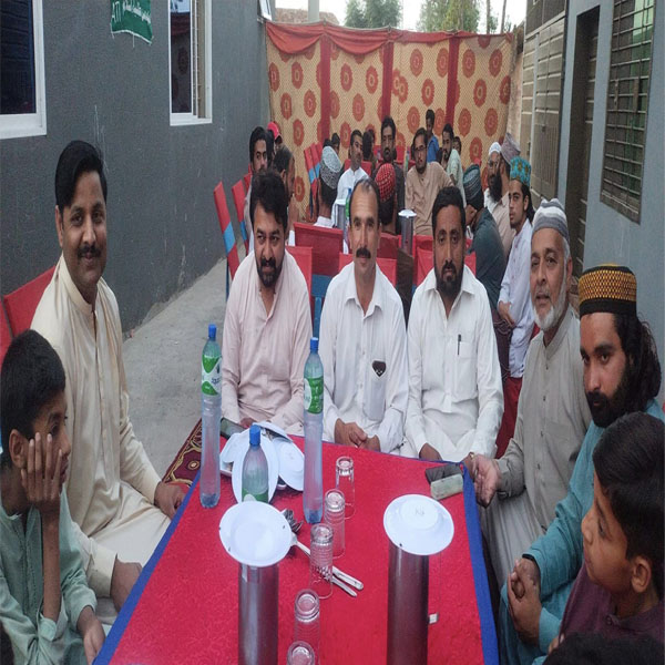 چوہدری رضوان یوسف نے حلقہ احباب کے عزیز میں افطار ڈنر کا اہتمام کیا  
