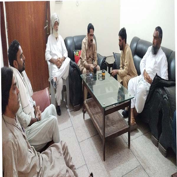   زبیر احمد ایڈوکیٹ  نے احسن رضا خاں سے ملاقات کی  