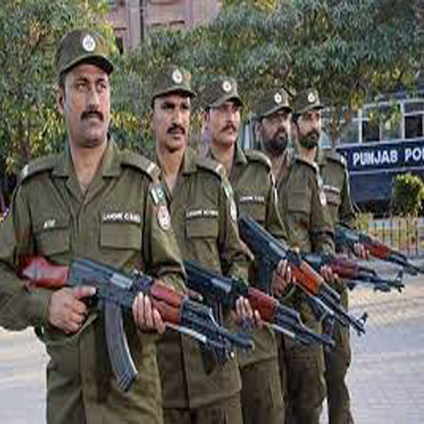 اپنی جانوں کو خطرے  میں ڈال کر عوام کو تحفظ فراہم کرنے والے نوجوان ہمارے فخر ہیں ، ڈی پی او 