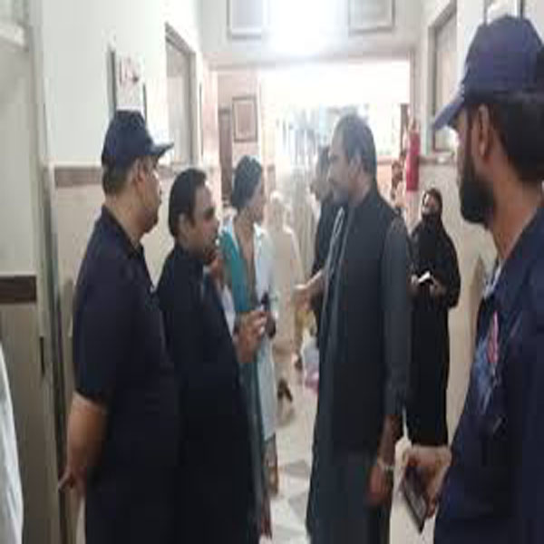 ایڈیشنل ڈپٹی کمشنر جنرل محمد جعفر چوہدری کا کوٹ رادھا کشن کا دورہ  