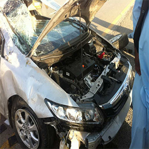 سمندری روڈ پر تیز رفتار کار سٹرک کنارے کھڑے ٹرک سے ٹکرا گئی، ماں بیٹی جاں بحق، بیٹا و عزیز شدید زخمی