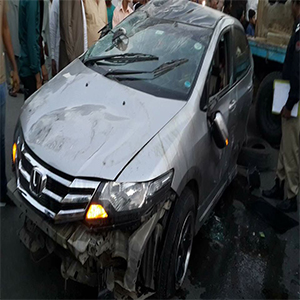 موٹر وے پر کار الٹ گئی، ایک ہی خاندان کے 5 افراد جاں بحق