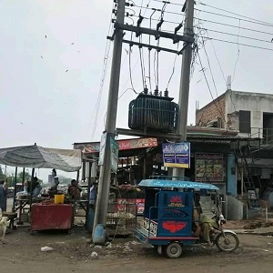 گھنٹوں بجلی غائب ہونے پرچک 103 ج ب برنالہ کے عوام فیسکو سے ناراض، 