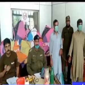اسلام پورہ میں پتنگ فروشوں کے خلاف کریک ڈاوٗن، دو افراد گرفتار