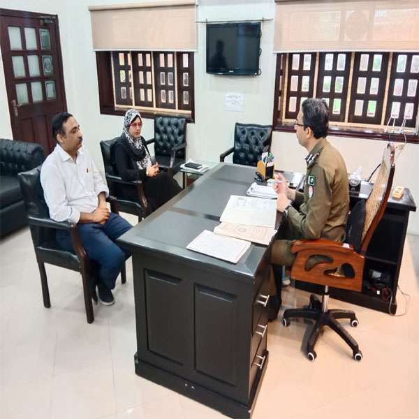 ڈی پی او قصور طارق عزیز سندھو کی سپرنٹنڈنٹ دارالامان مسز سدرا تاج کیساتھ میٹنگ کا انعقاد  