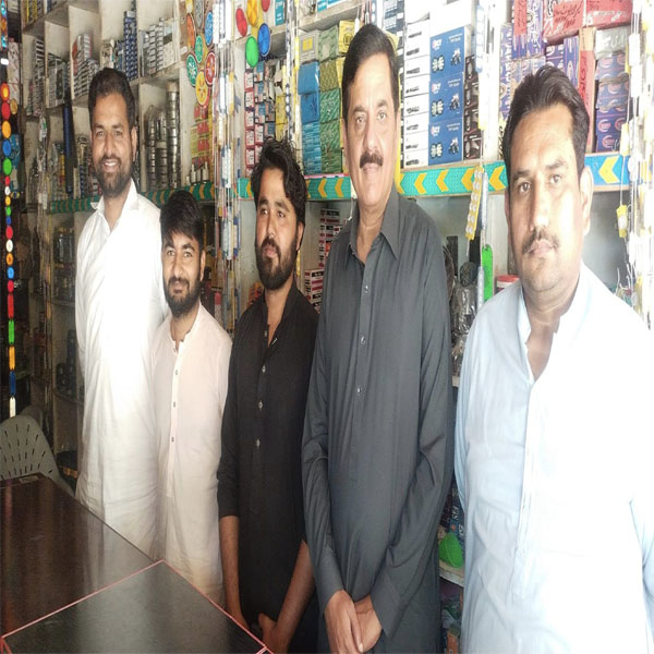 کرنل ہاشم ڈوگر کی چوہدری عرفان یوسف کے آٹو سٹور پر آمد  