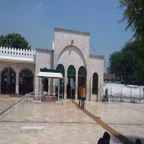 عرصہ دراز گزرنے کے باوجود بلھے شاہ درباد پر غیر قانونی دروازہ قائم  