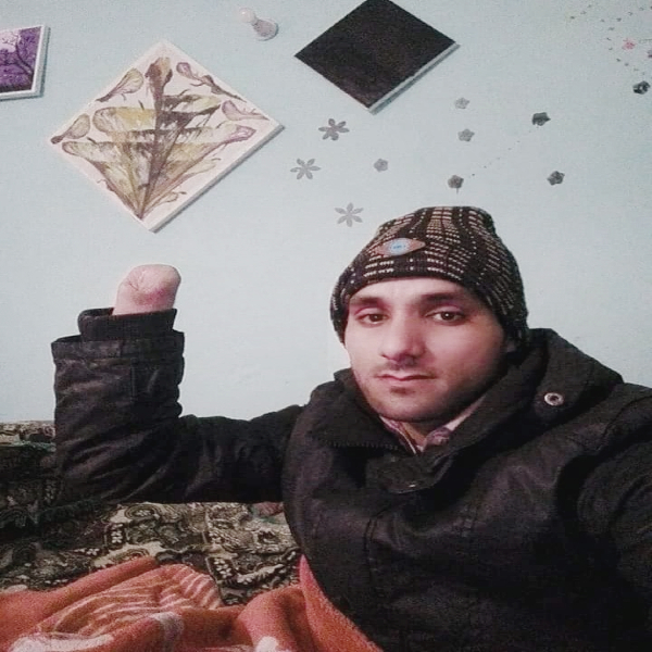 معذوری کے باوجود محنت کرکے کمانے والا حوصلہ مند شہری