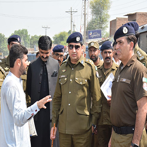 ڈی پی او جھنگ سرفراز خان ورک نے احمدپور سیال میں 9 صفر کے جلوس کی سکیورٹی کا جائزہ لیا