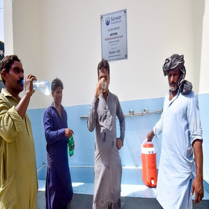 احمد پور سیال میں این جی او کی جانب سے پینے کے صاف پانی کا فلٹر پلانٹ نصب کردیا گیا