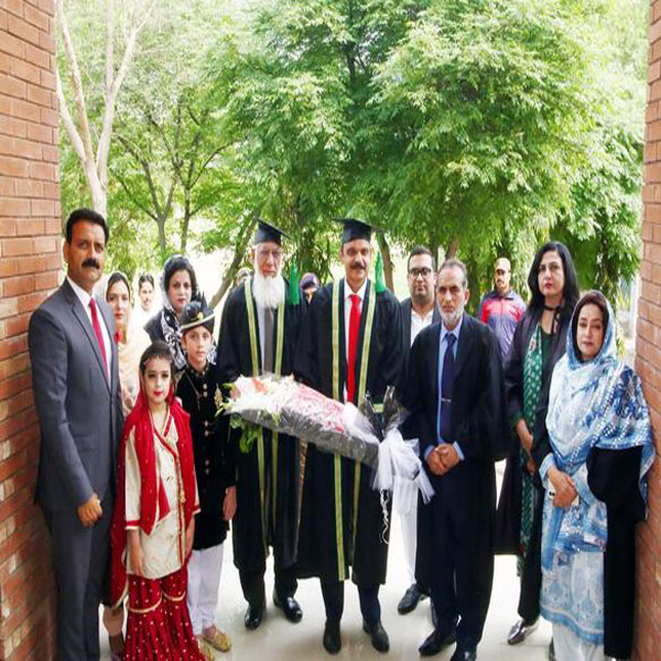 ڈسٹرکٹ پبلک سکول (ڈی پی ایس) میں سالانہ تقریب تقسیم انعامات منعقد ہوئی 