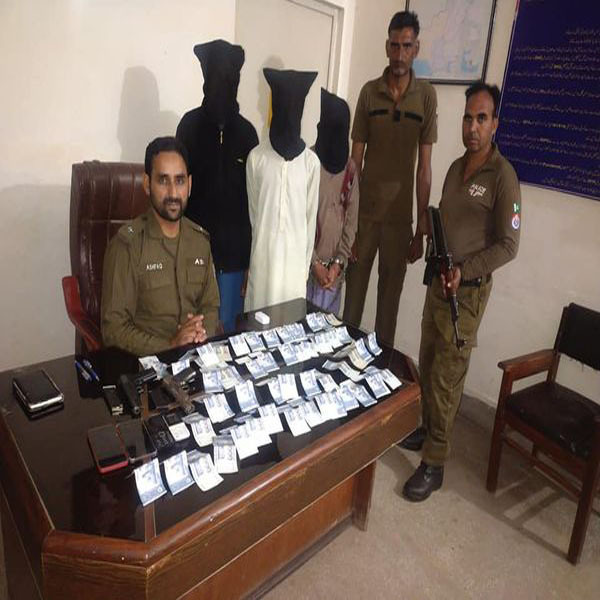 ڈکیت گینگ تین ارکان گرفتار  