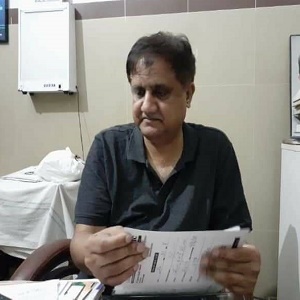 فیصل آباد کے معروف ڈاکٹر قمر خلیل کورونا وائرس کے سبب  انتقال کرگئے