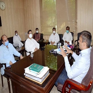 فیصل آباد میں انتظامیہ سے تاجروں کے مذاکرات کامیاب، 8 بازار کھولنے کی اجازت مل گئی 