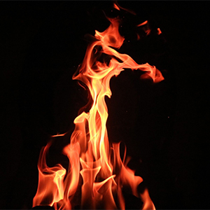 لاری اڈا پمپ پر موٹر سایئکل میں پٹرول بھرواتے ہوئے اچانک آتشزدگی، ایک شخص جھلس گیا