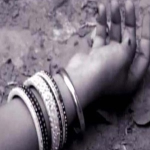 اقبال ٹاوٗن کے علاقے سے نامعلوم خاتون کی لاش برآمد 