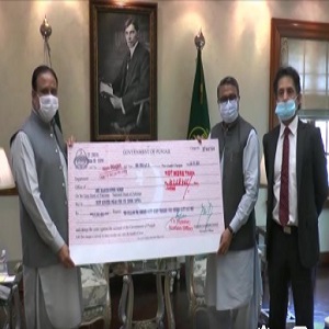پنجاب کے سرکاری ملازمین کا کورونا متاثرین کیلئے 120 کروڑروپے کا عطیہ 