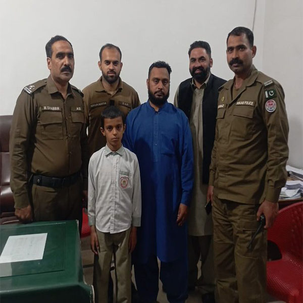 پولیس نے 12 سالہ لاپتہ بچے کو تلاش کر لیا  