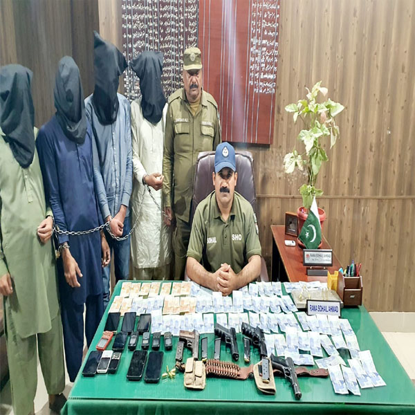 الہ آباد پولیس کی بڑی کاروائی ڈکیت گینگ کے چار ارکان گرفتار 