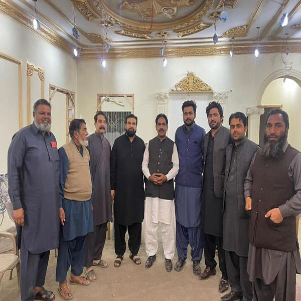 مسلم لیگ ن کے رہنما چوہدری احسن رضا خاں کی حاجی عبدالغفور اور دیگر رہنما سے ملاقات