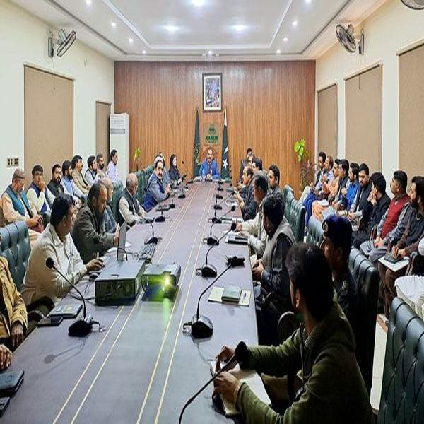 ڈپٹی کمشنر محمد ارشد بھٹی کے زیر صدارت ڈینگی تدارک اور اسکی روک تھام کے حوالے سے جائزہ اجلاس