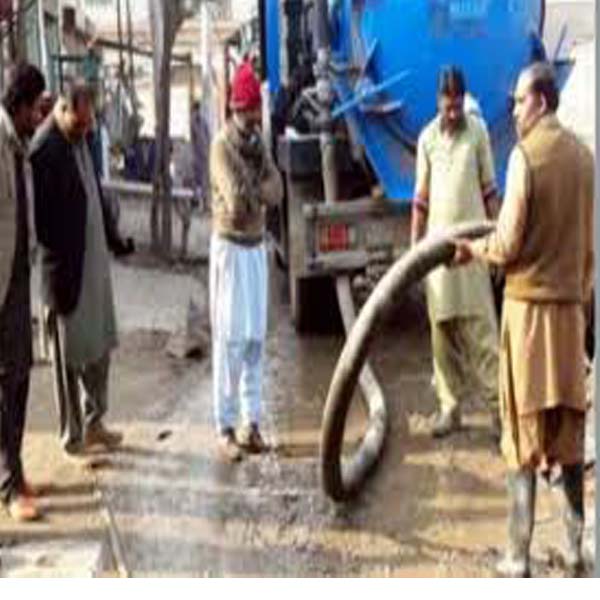 ڈپٹی کشمنر کی ہدایت پر ضلح بھر میں صفائی ستھرائی  کا کام تیزی سے جاری 