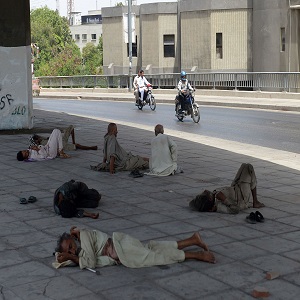 چوبرجی کی سڑکوں پر موجود30 بھکاری اور نشئی بھکاری ہاؤسزمنتقل 