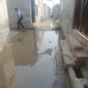  موضع شیخن مسائل کا گڑھ بن گیا ، اسکول، نکاسی آب اور  مناسب سڑک  سے محروم