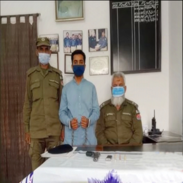 اسلحہ کی نمائش کرنےپر 1 شخص کو گرفتار کرلیا گیا