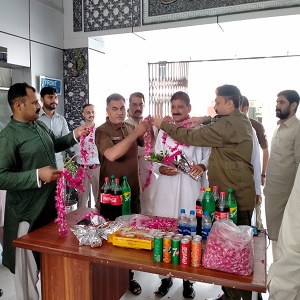 غلام محمد تھانے کے کانسٹیبل محمد ارشاد کے اعزاز میں الوداعی تقریب 
